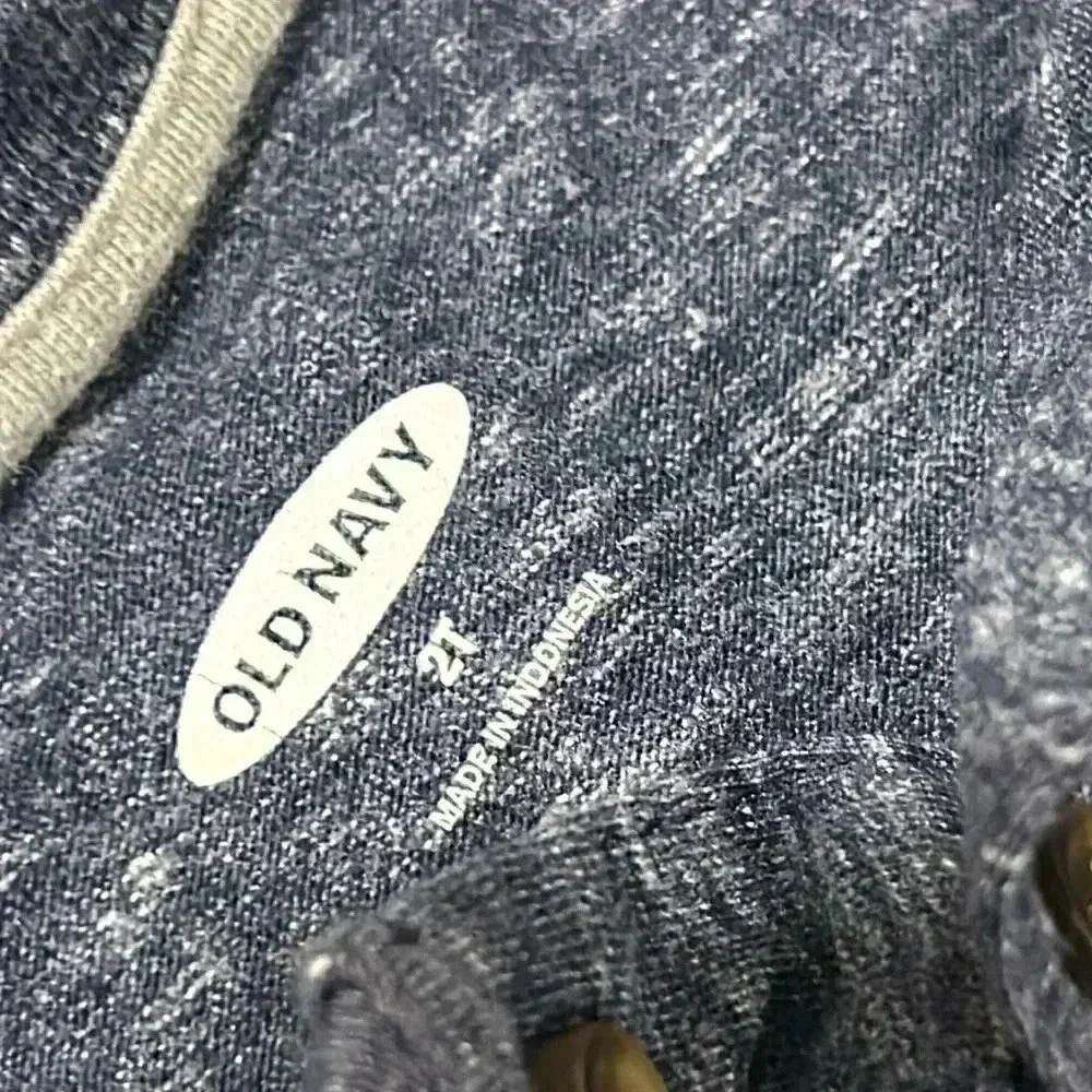 Old Navy shirt